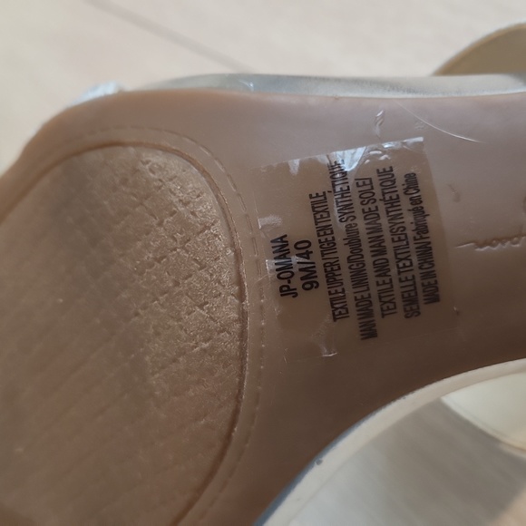 Jessica Simpson Sandal - Picture 11 of 11